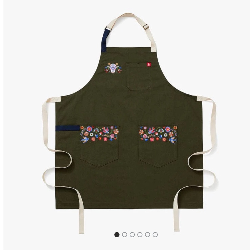 Dia de Los Muertos Hedleu & Bennett Essential Apron